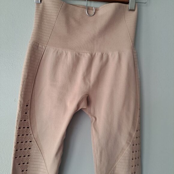 Gymshark Beige Energy + Seamless Womens Leggings Size XS/Small Sport Athltetic - Picture 2 of 15